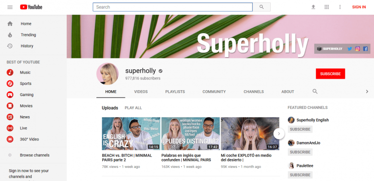 Captura de pantalla del canal de YouTube de Super Holly